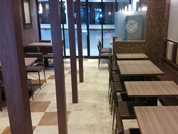 富士そば立川店内2