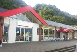 東名鮎沢SE外観写真