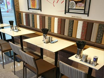 富士そば５店内1