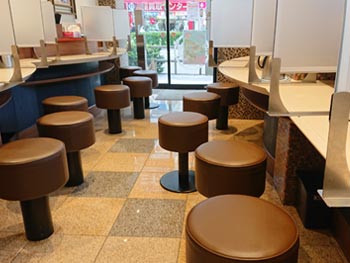 富士そば御徒町店店内1