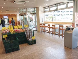 平和島ＳＡ店内4