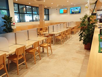 市川SA店内1