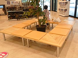 市川SA店内4