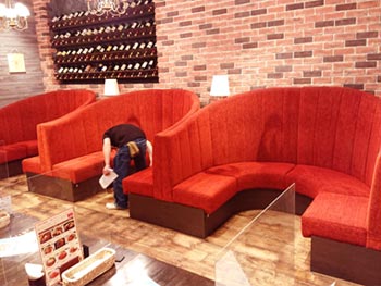 横浜張替え店内1