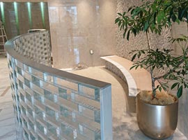 伊勢佐木町マンション内4